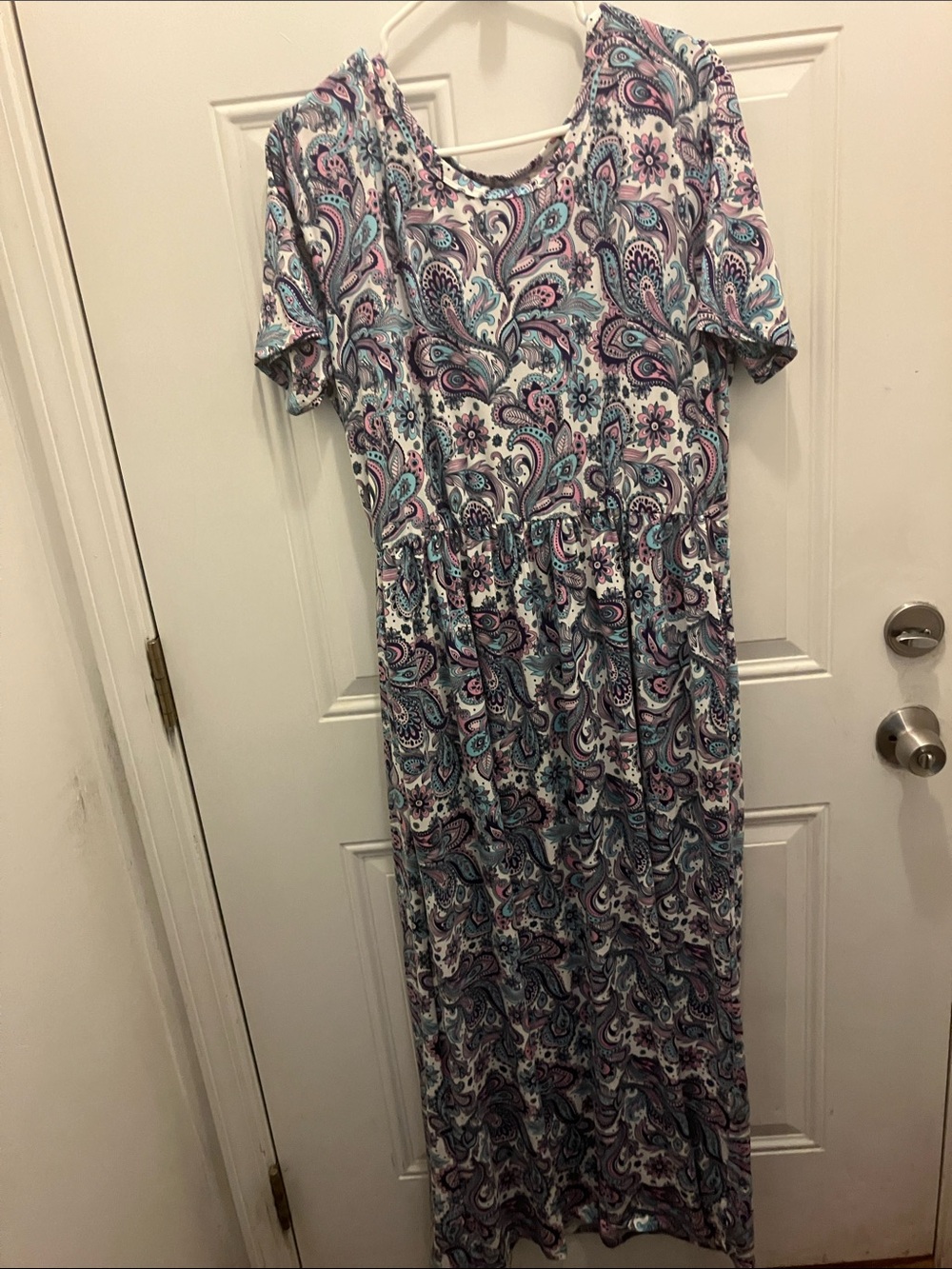 Paisley Print Short-Sleeve Maxi Dress in Teal and Purple